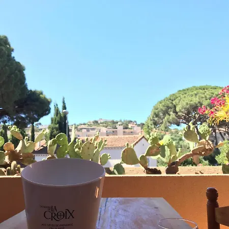 Cosy Deux Pièces Pour 4 Personnes En Centre Appartamento Cavalaire-sur-Mer